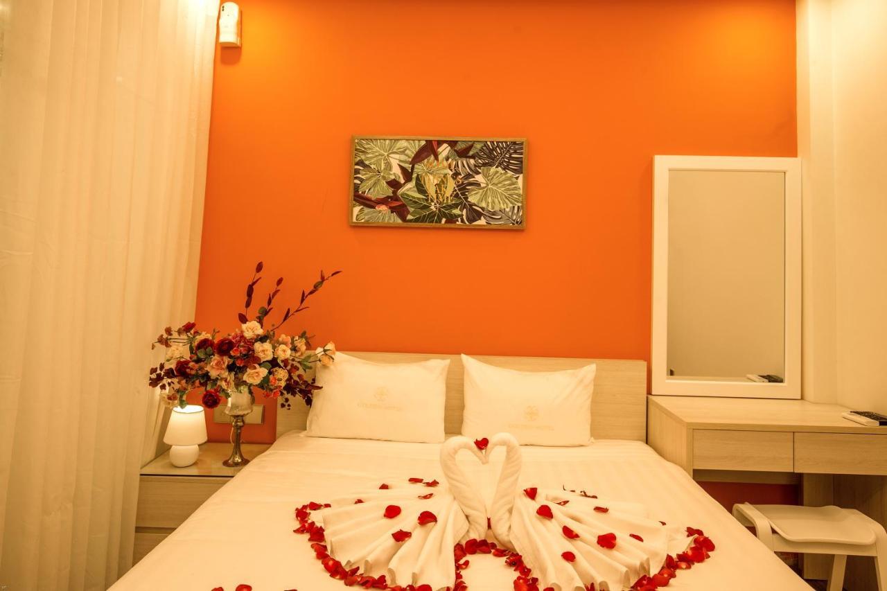 Golden Hotel 河内 外观 照片