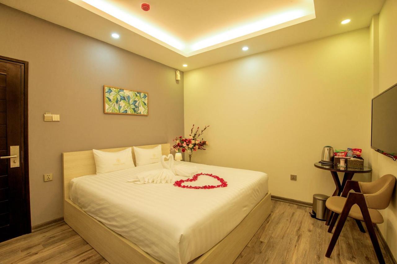 Golden Hotel 河内 外观 照片